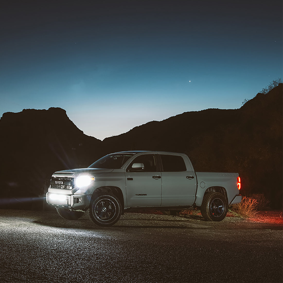 Rigid Industries SR-Series Dual Function SAE Auxilary High Beam Driving Lights with Backlight