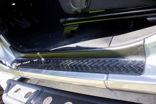 Fishbone Offroad Entry Guards for 2018 & Up Wrangler Unlimited JLU FB15111