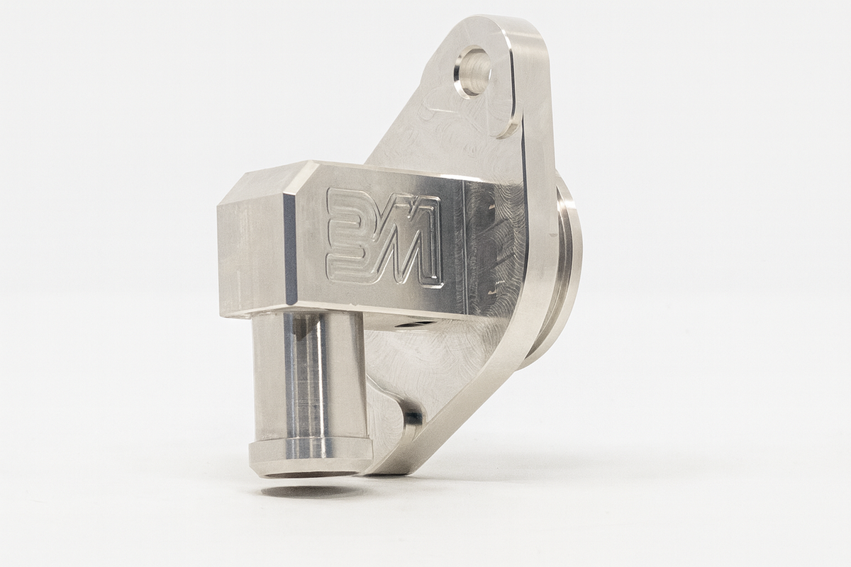 Maverick R Valve Cover Vent 360 Deg Fitting