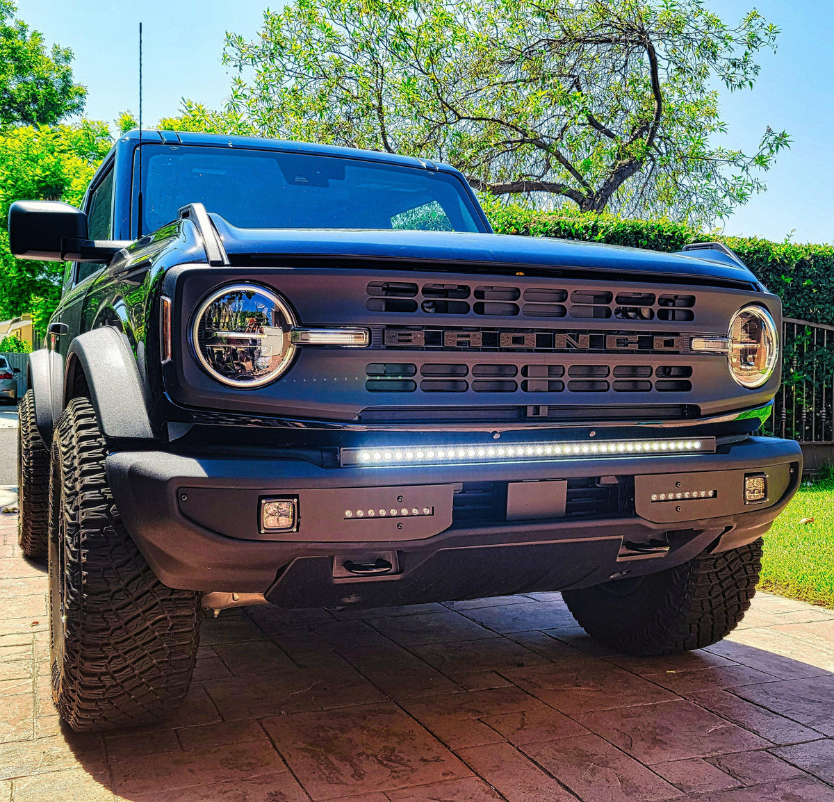 2021+ Ford Bronco Standard Bumper 40in Light Bar - Slim