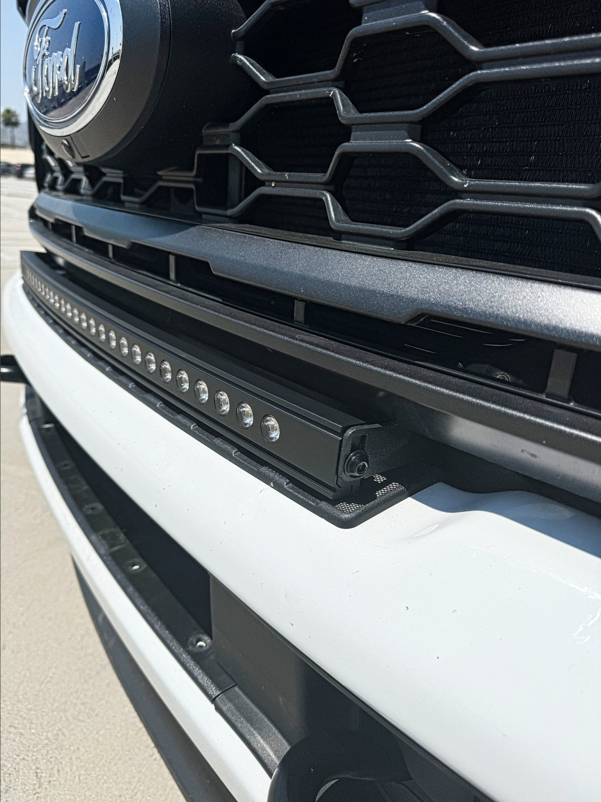 2023+ Ford Super Duty F250/350/450 30in Light Bar - Slim