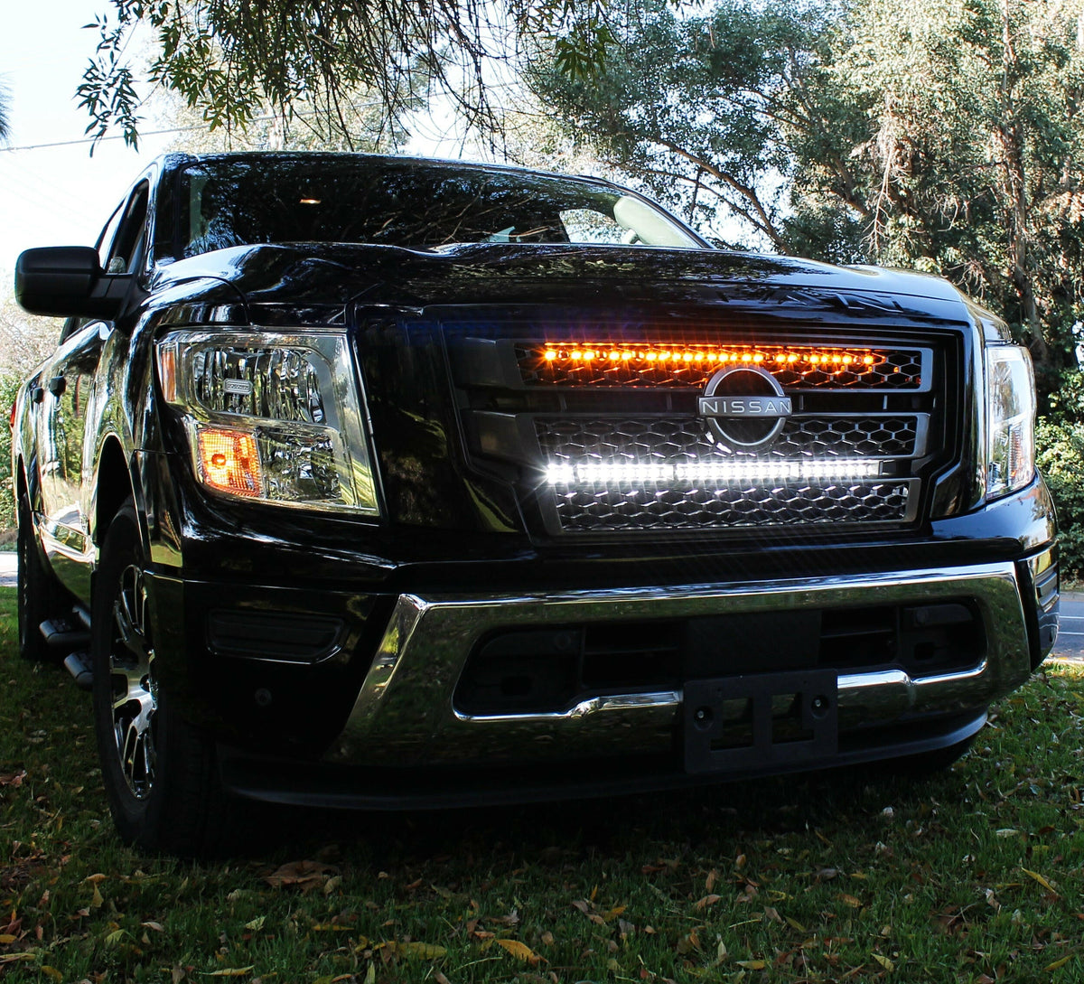 2017+ Nissan Titan Dual 30s Light Bars