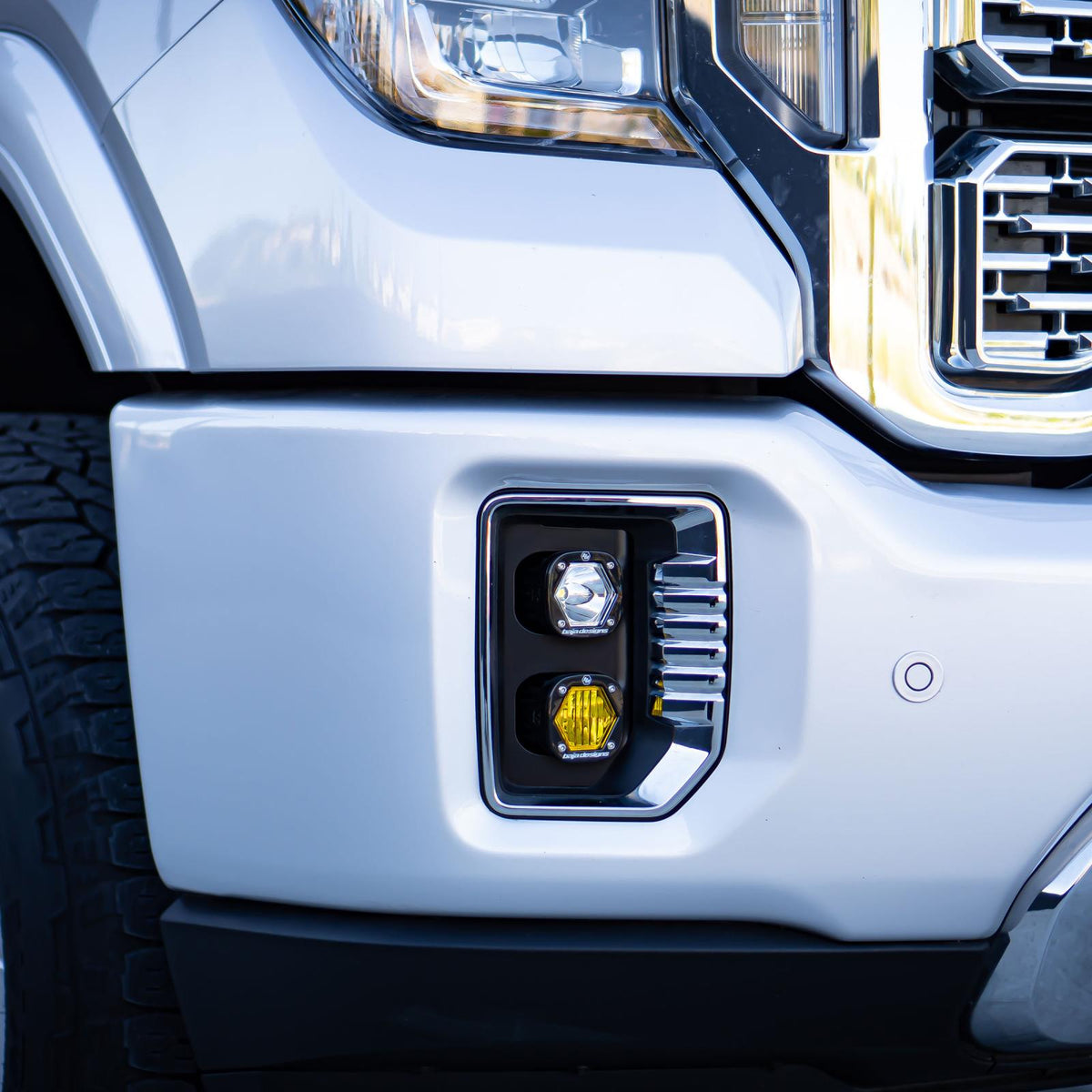 GMC 2500/3500 (20-On) Clear Spot/Baja Amber W/C Fog Pocket Kit Baja Designs - 447849