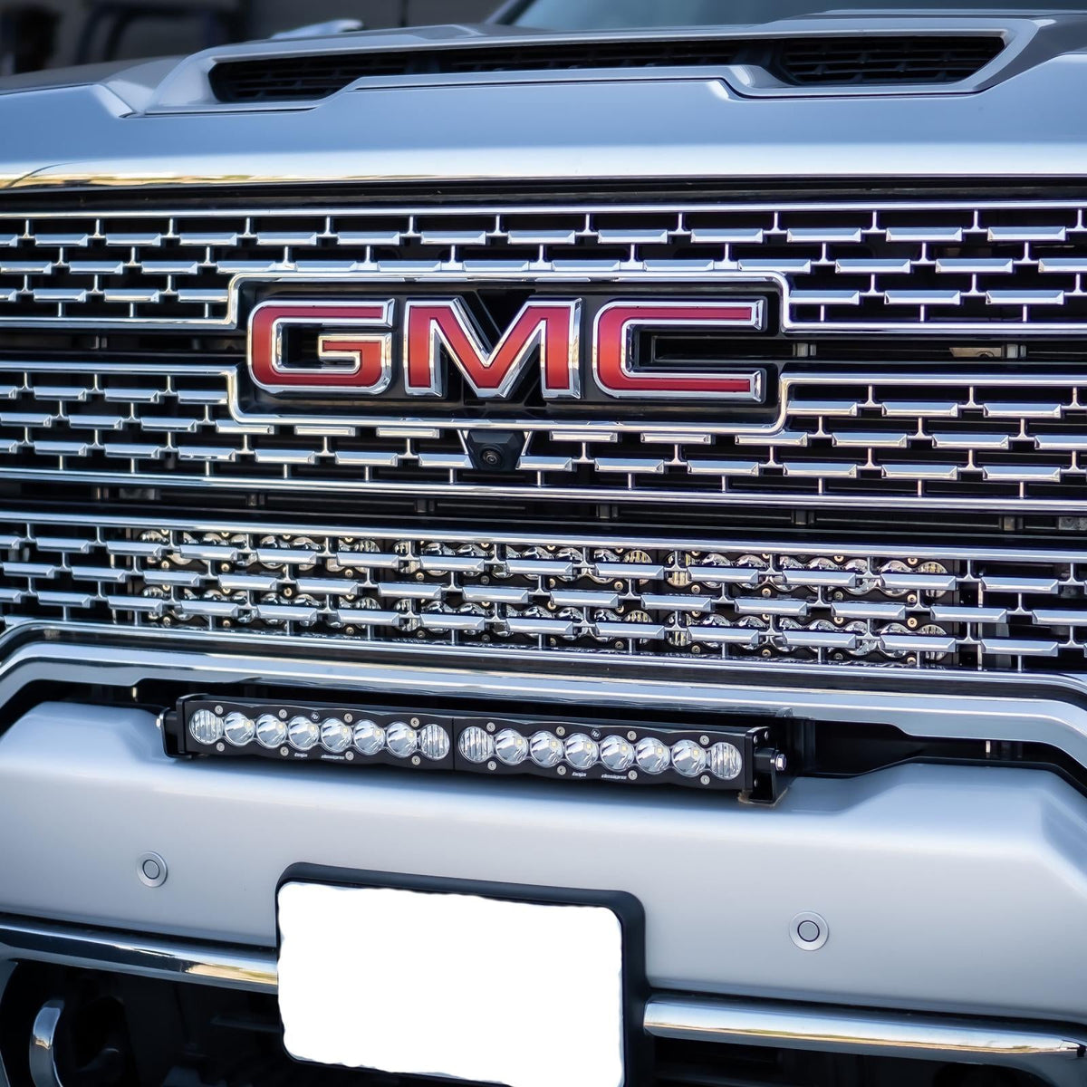 GMC 2500/3500 2020-On Behind Grill Kit Dual S8 Baja Designs - 447854