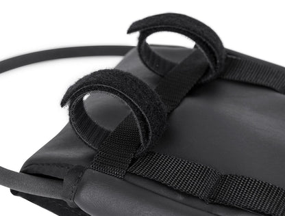 Hydro Pouch Black Universal