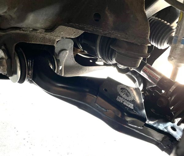 Front Lower Control Arms Non KDSS Applications 10-24 4Runner 11-14 FJ Cruiser - image 2