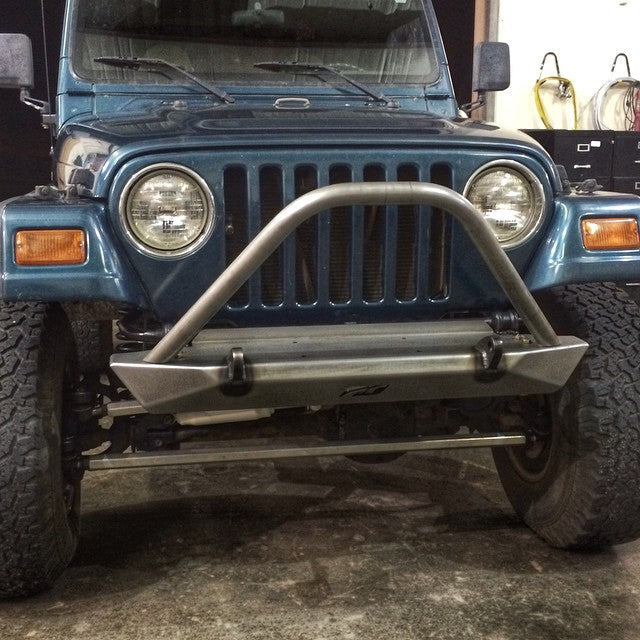 Jeep YJ / TJ / LJ Mid-Width Front Bumper W/Stinger Bare Steel Motobilt - MB1021-S