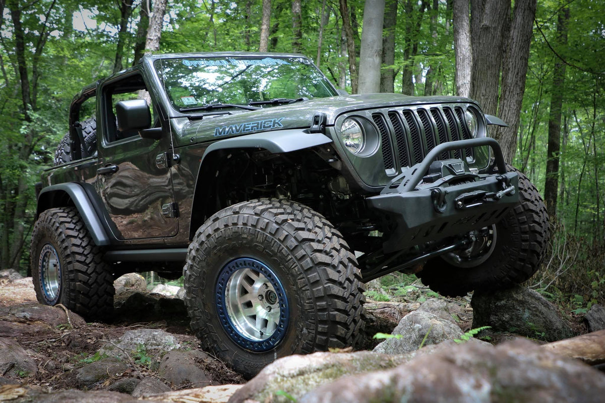 Jeep JL/Gladiator Front Bumper W/Bull Bar Crusher 2018-Present Wrangler JL/Gladiator Motobilt - MB1078-B
