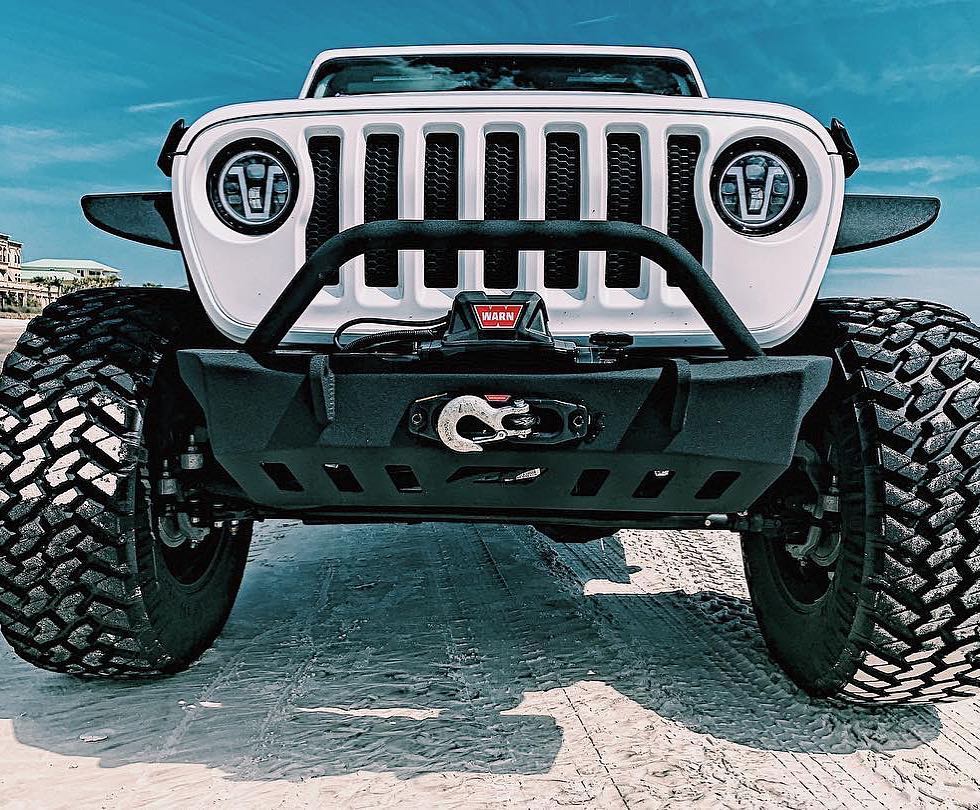 Jeep JL/Gladiator Front Bumper W/Bull Bar Crusher 2018-Present Wrangler JL/Gladiator Motobilt - MB1078-B